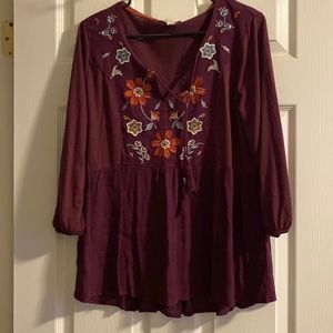 Women’s blouse size L